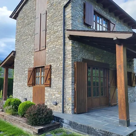Casa De Fusta Al Cor Dels Pirineus Ribera de Montardit
