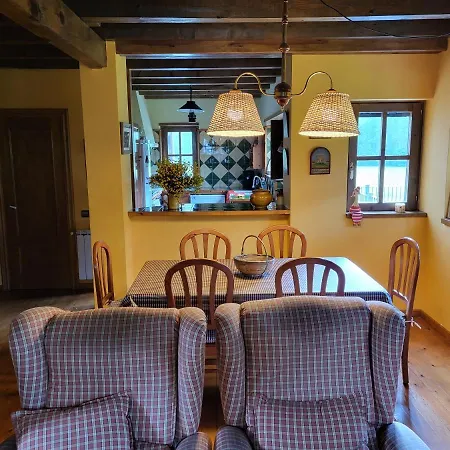 Casa De Fusta Al Cor Dels Pirineus בקתה