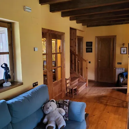 Casa De Fusta Al Cor Dels Pirineus בקתה Ribera de Montardit